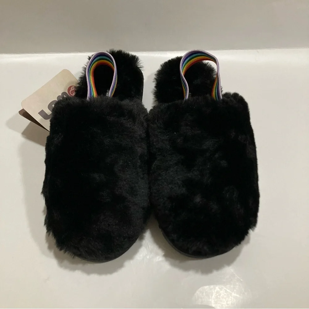 NWT Lamo slippers